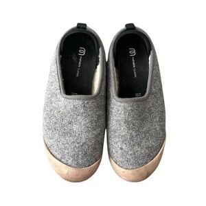 Mahabis Classic Gray Wool Slippers with Tan Soles